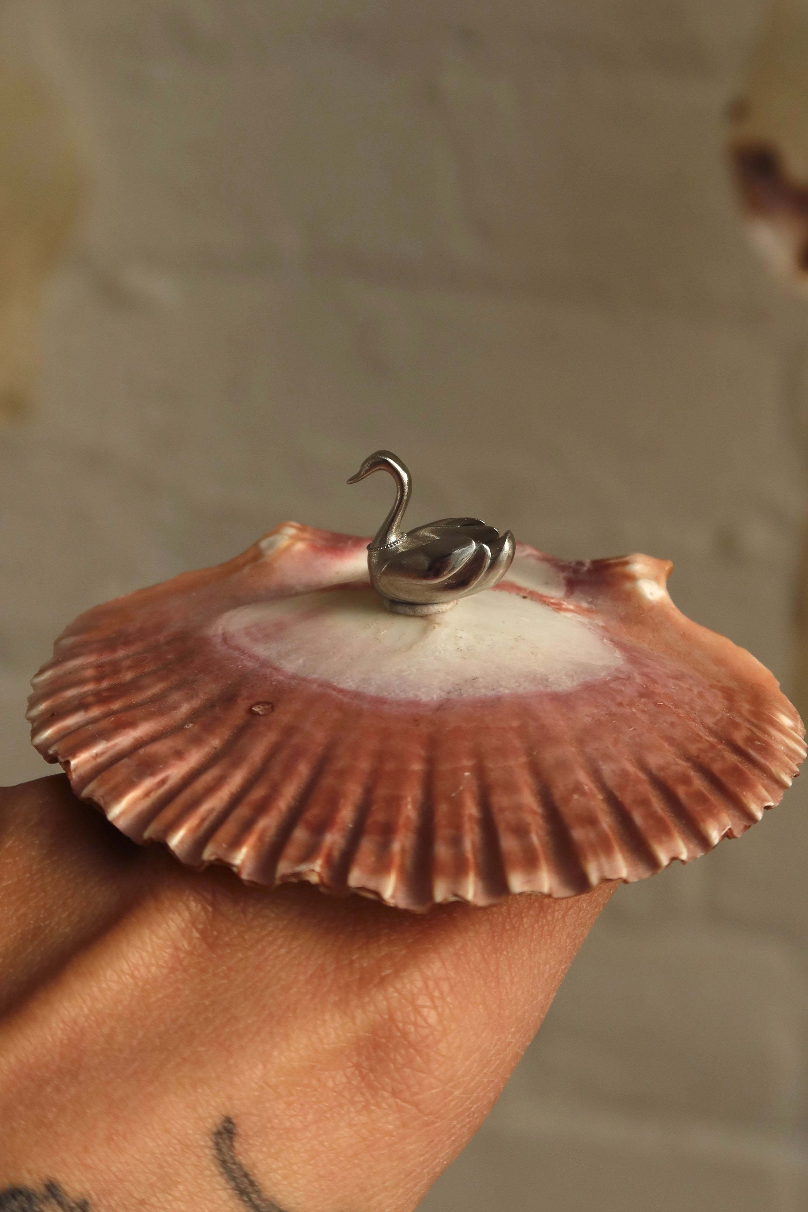 Tiny Metal Swan
